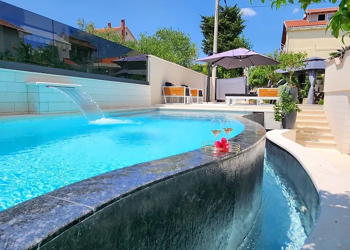 Апартаменты Calypso Royal